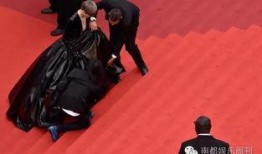 黑天鹅造型爆料视频