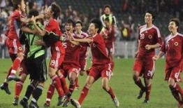 东尼足球爆料视频最新版,揭秘最新版视频中的精彩瞬间与独家内幕